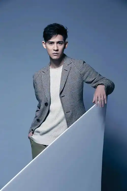 周渝民当年的花美男今天的成熟型男