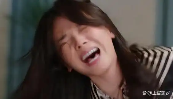 《做自己的光》里,这两人狂得不行,感觉哪儿都搭不上,真是让人看了都