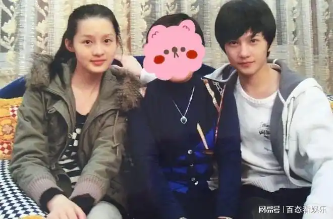 盘点李沁3任绯闻男友颜值肖战第二杨洋白月光他垫底了