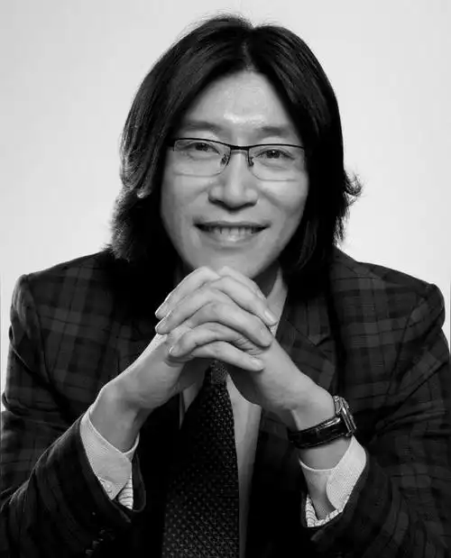 张鹰中国内地男演员