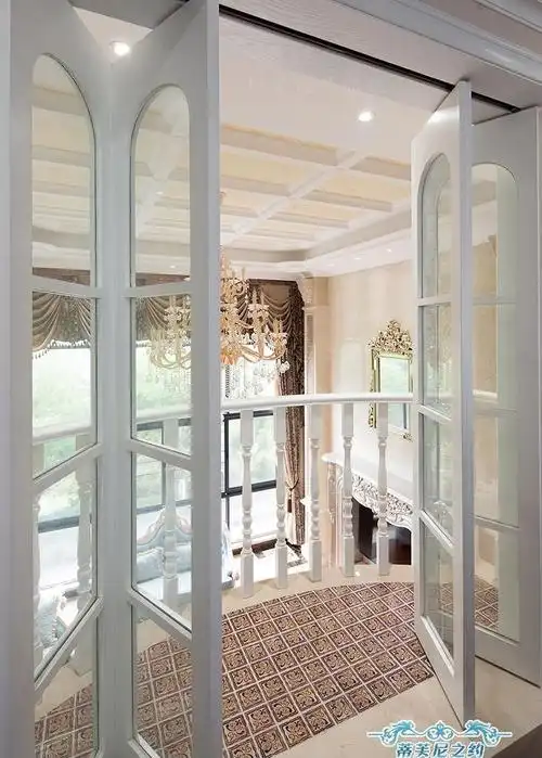 欧式复式楼阳台装修效果图