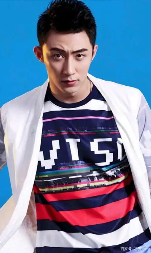 黄景瑜图片,高大的身型俊朗的外表,型男范十足