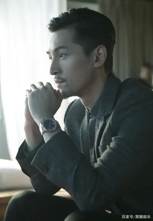 胡歌,留的胡茬很有男人味道的吆!