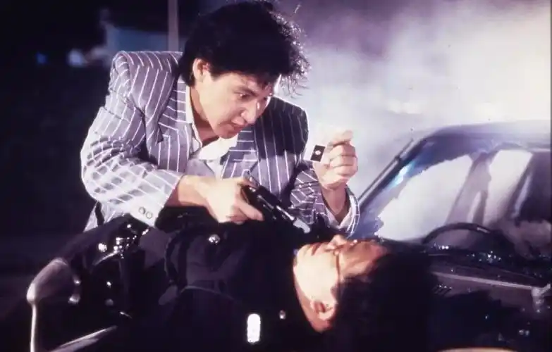 《特警屠龙》剧照