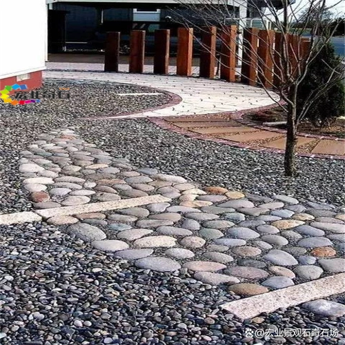珠海鹅卵石地面铺建设计家有庭院是一种什么样的体验呢