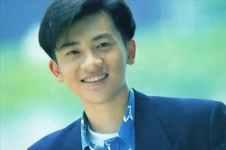 小虎队乖乖虎苏有朋现身湖南卫视,52岁鼻子"像橡胶泥"引争议