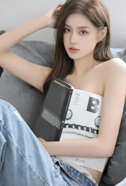 大二学姐写真来了_网易订阅