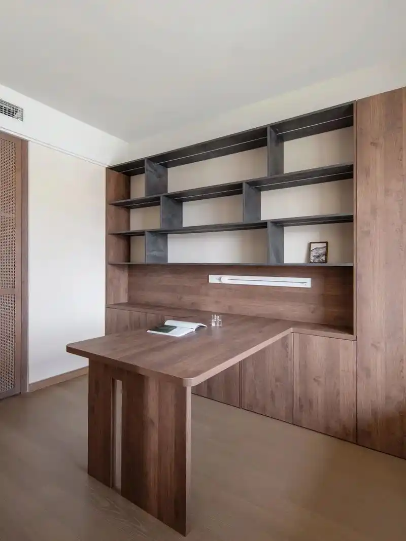 实拍案例|书柜 书桌一体化设计.终于找到一直想装的书房范本! - 抖音