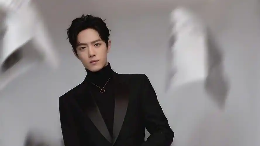 肖战西装照帅气登场,颇有霸道总裁既视感,有没有帅炸你?