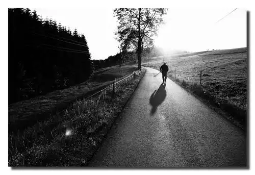 人生已经如此的艰难