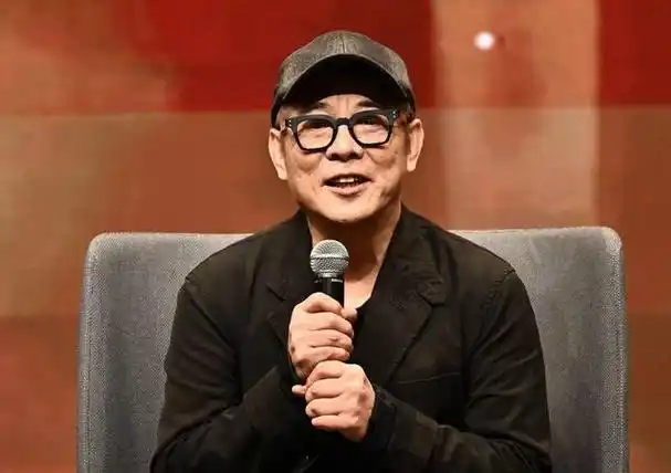 60岁李连杰被传死讯!今现身台湾亲辟谣:我还没死