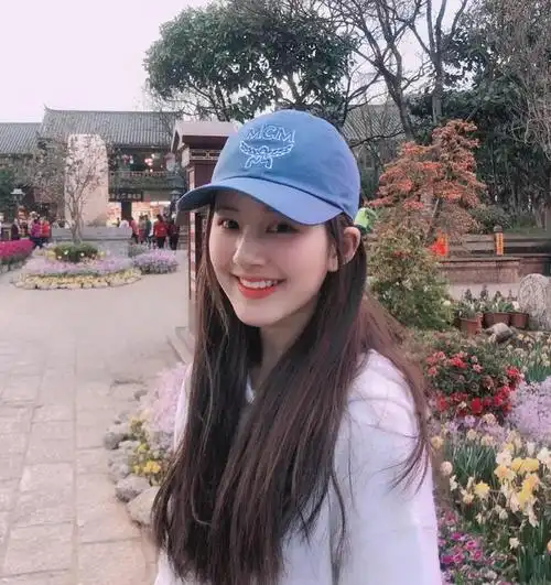 赵露思可爱头像