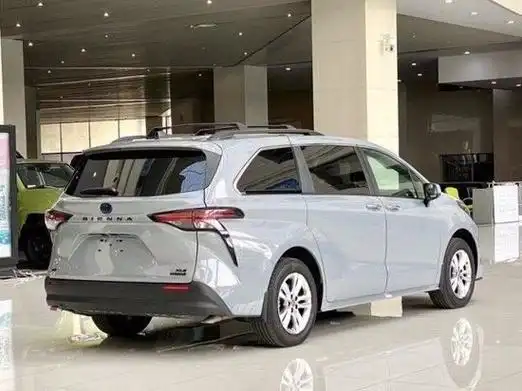 2023款进口丰田塞纳sienna最新报价40万