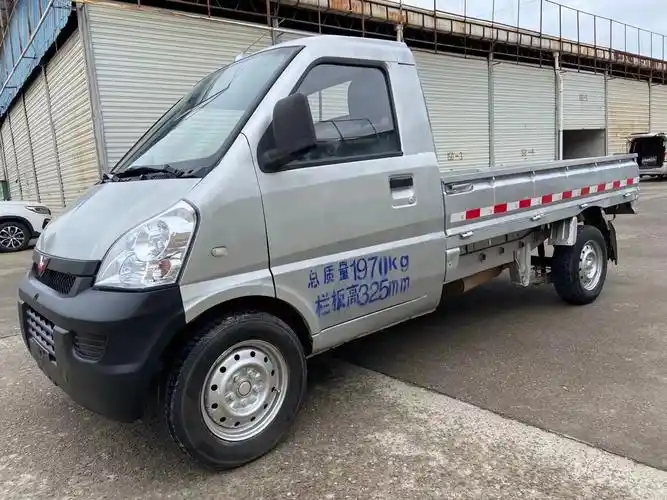 38万,16年10月五菱荣光小卡单排,1.5排量,费 - 抖音