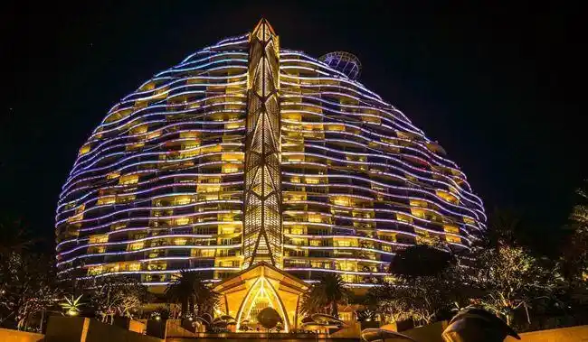 中国首家七星级酒店豪华程度远超迪拜你的工资够住几天