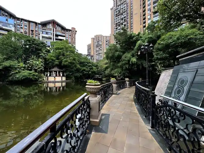 成都房产网>成都二手房>郫都二手房>红光二手房>龙城国际>