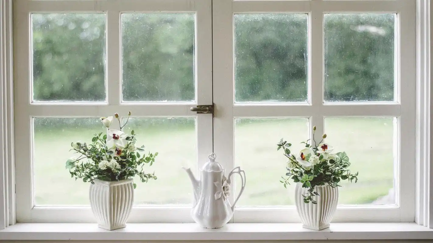 小清新花瓶花束静物摄影高清宽屏桌面壁纸