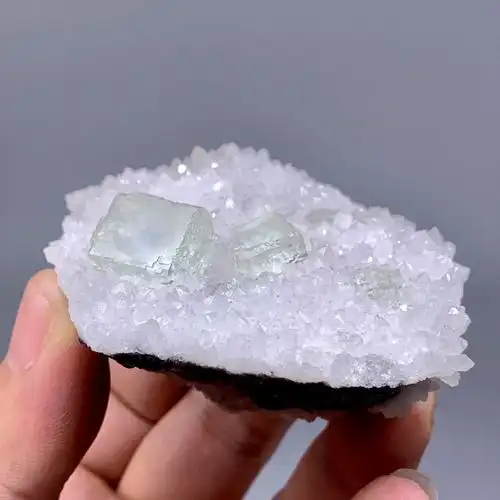 矿石之源的优惠券大全—广东透绿萤石石英 天然矿物晶体 标本矿石原石