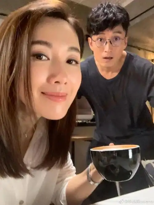 严宽原名严屹宽,阿娇原名钟嘉励,林峯原名林汇文,冯绍峰原名冯威