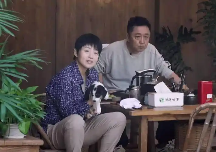 相声界宠妻狂魔于谦,对老婆白慧明一见钟情,结婚多年不让她下厨