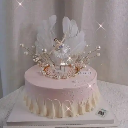 芭蕾女孩皇冠蛋糕