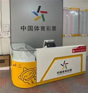 新款体育彩票柜台乐小星7字型弧形玻璃展示柜体彩柜销售吧台定制