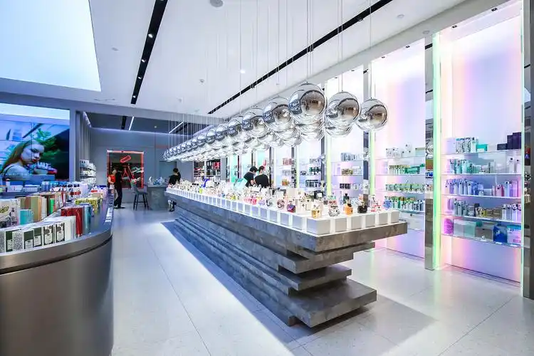 化妆品集合店-afiona妍丽》南宁万象城