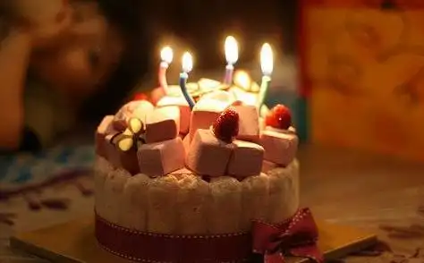 九,2021最火生日祝福语搞笑?