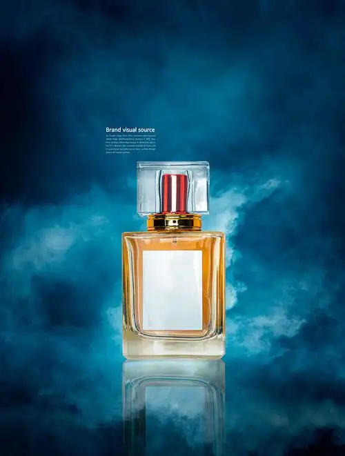 精品迷雾背景香水化妆品品牌视觉海报设计模板psd源文件,编号