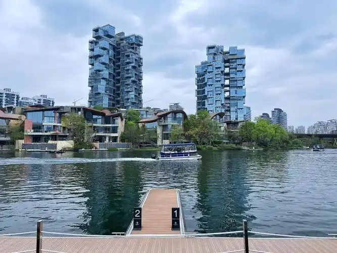 成都麓湖生态城建筑
