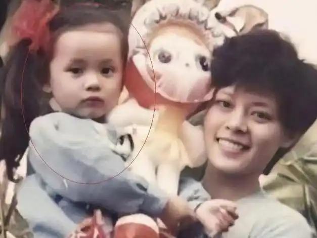 幸福生活惹人羡慕,早已摆脱原生家庭|邓超|陈赫|鹿晗|娱乐圈_网易订阅