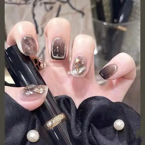 香槟水晶碎钻美甲超适合黄黑皮78