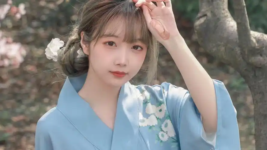壁纸少女心简约ins春天樱花季和服少女写真-美女壁纸 - 壁纸家
