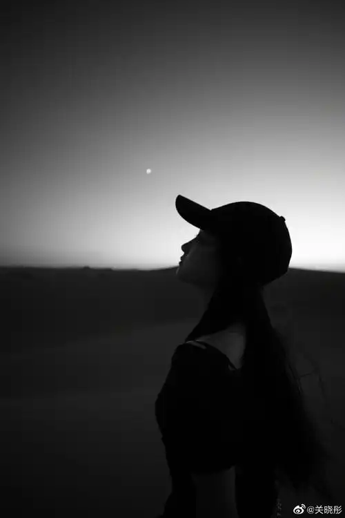 代入彤姐粉丝真的好难过啊,作品总是被群嘲的这么厉害,要是我我肯定会