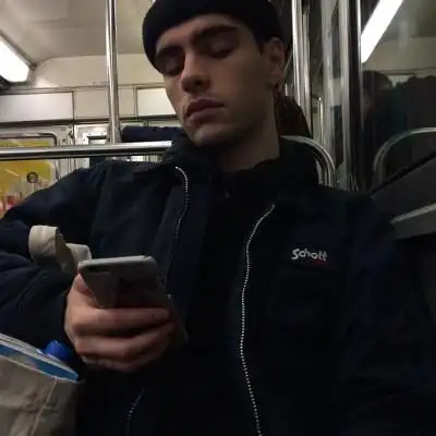 欧美头像男/wild boys/来自ins自截/swing! by:leesiutung