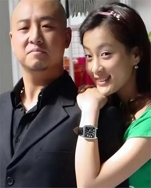 徐梵溪14岁出道三次上春晚男友花5亿娶闺蜜40岁仍未婚未育