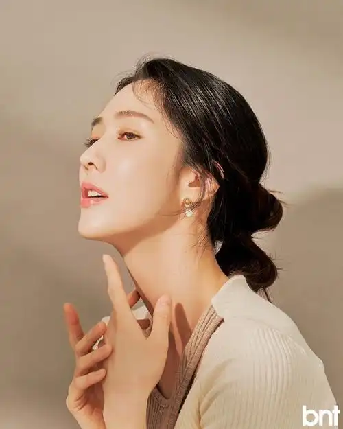 李秀景谈论对自己演技的热情 更想专注于工作而不是考虑结婚