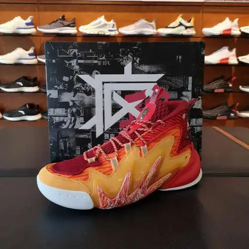 > 安踏篮球鞋男2020新款秋季kt要疯战靴外场球鞋运动鞋112031602