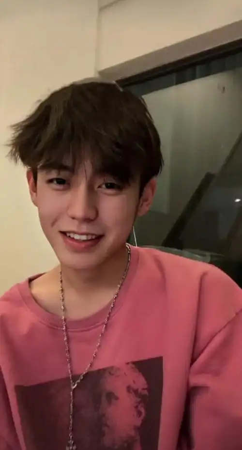 余庆伟今天依旧爱我