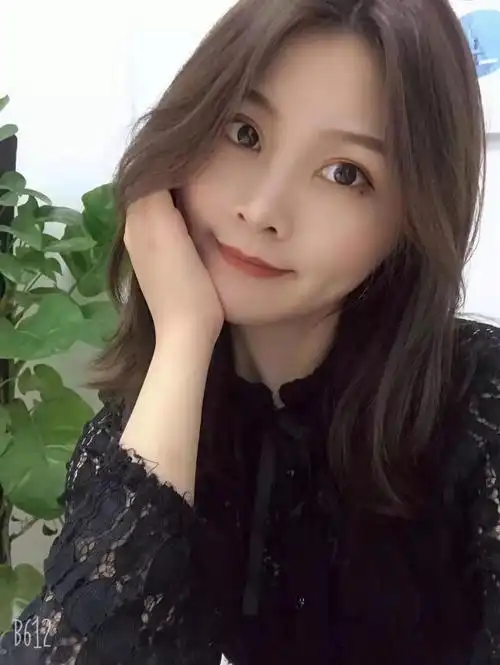 【微相亲】95年端庄美丽大方的广西妹子,希望找个懂我爱我的他