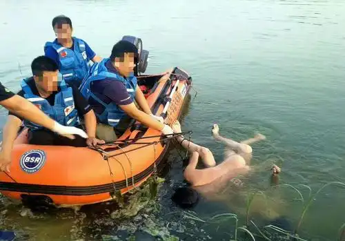 倡议书 "珍爱生命 预防溺水"