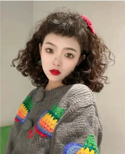 女人过了30岁,烫卷发洋气时尚不落伍,美到让你想不到|落伍|时尚|烫发