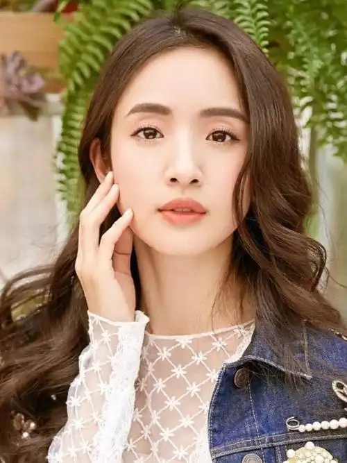 娃娃脸都有什么特征