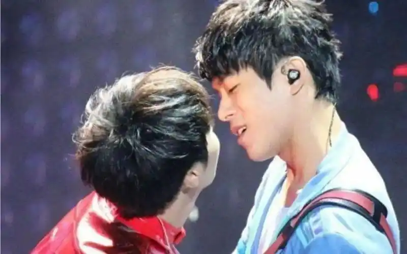 他,到底爱男人还是女人啊?_吴青峰