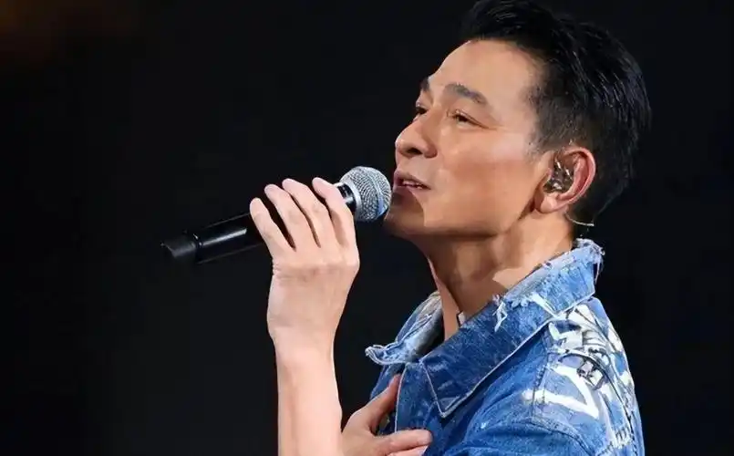 回顾赖文慧一直为刘德华伴舞称得上红颜知己如今41岁仍未婚