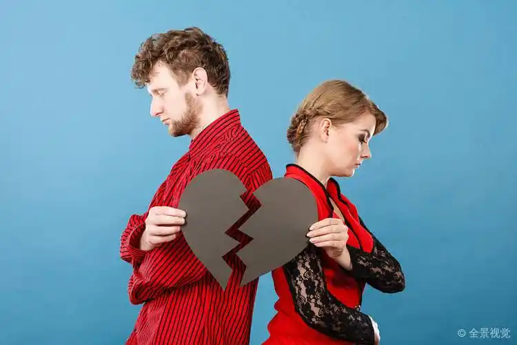 情侣_伤心_分手_离开_关系_情感_人_相爱_年轻_两个_一半_爱人_图片