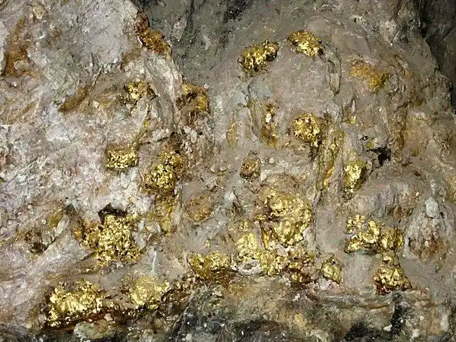 收藏的一组黄金矿石照片