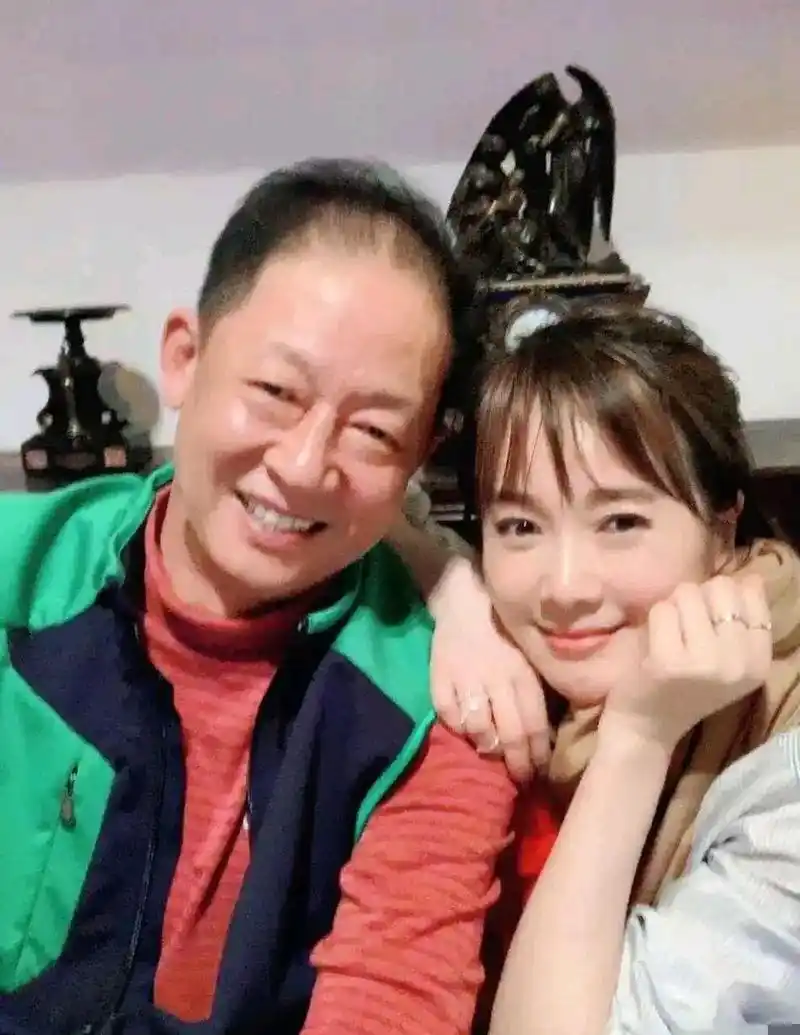 57岁的王志文出生于上海. 他身高 1 米 79!