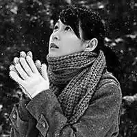 好看的刘若英微信头像_微信头像图片大全