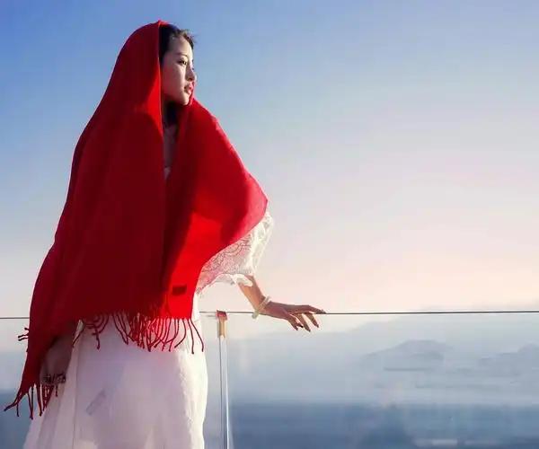 做一个坚强的女人